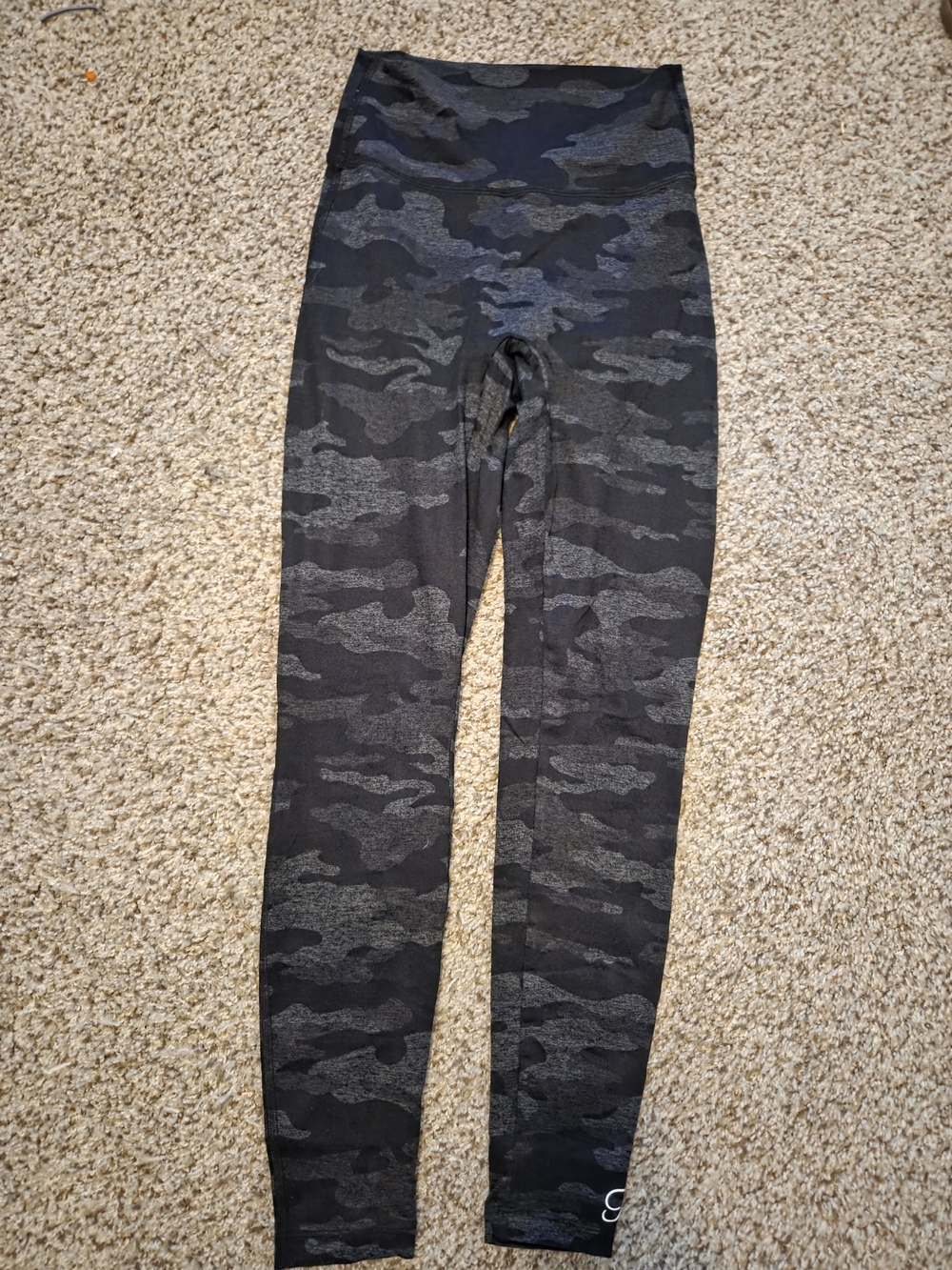 Bombshell Black & Charcoal Camo High-Waist Leggings